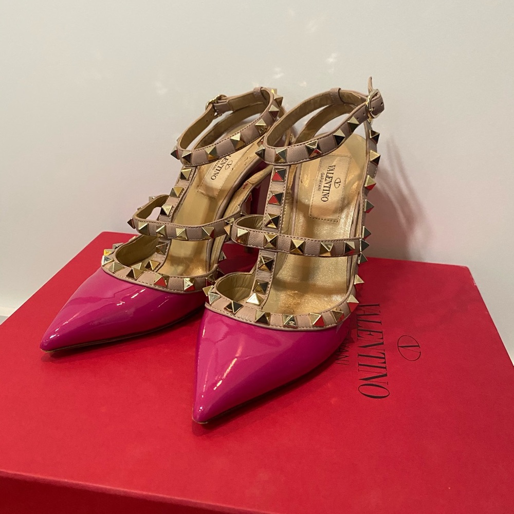 Valentino rockstud pumps
